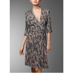 Diane Von Furstenberg Silk Jersey Griffith Maize Wrap Dress 8 Classic Abstract